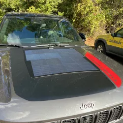 Jeep Grand Cherokee WL (2021-Present) Lensun 85W Hood Solar Panel Complete Kit